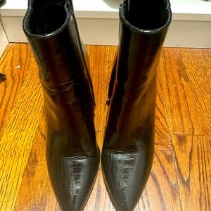 Lulu’s black ankle boots